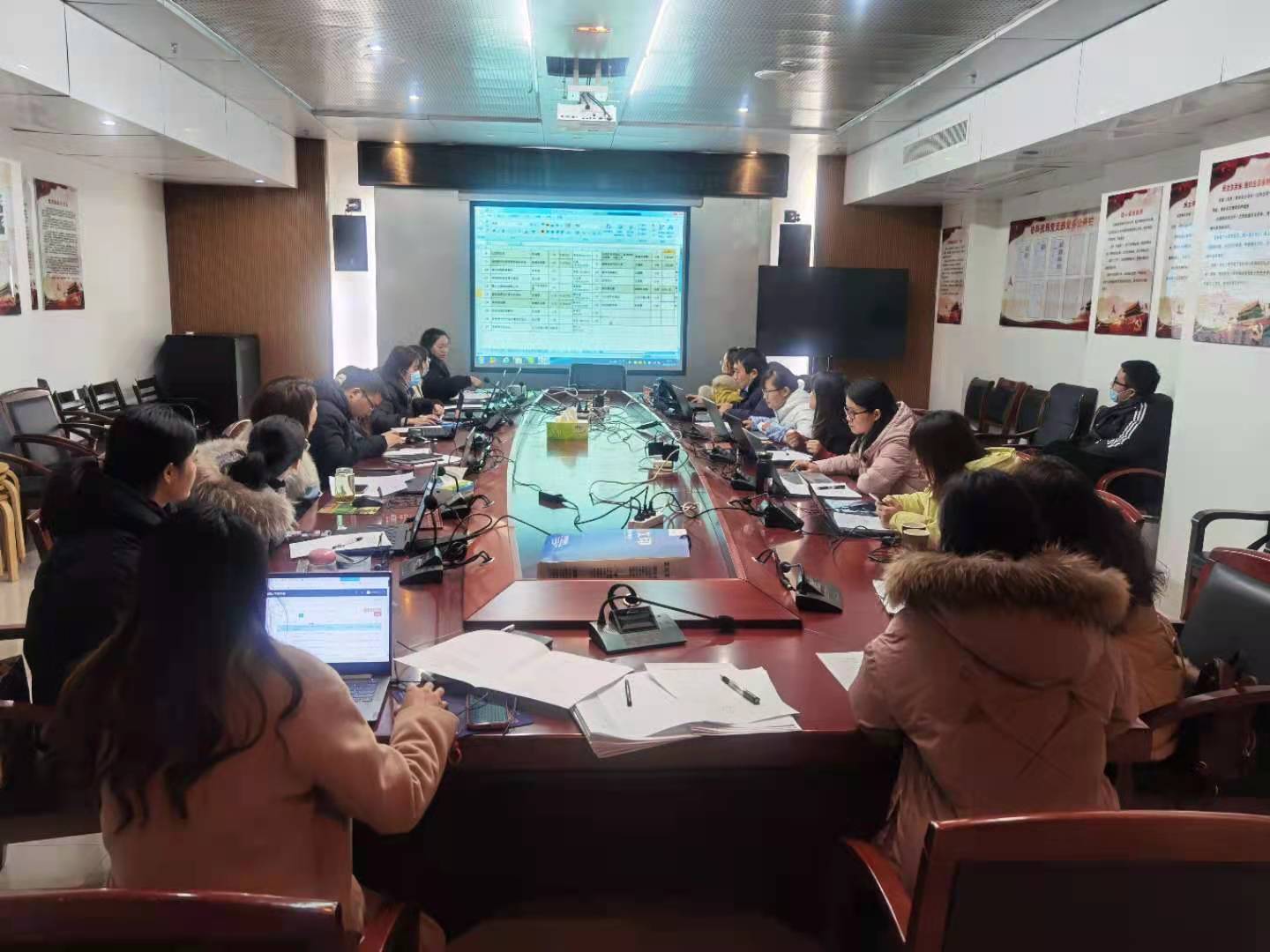 广德市组织政务公开“两化”目录信息录入集中办公会